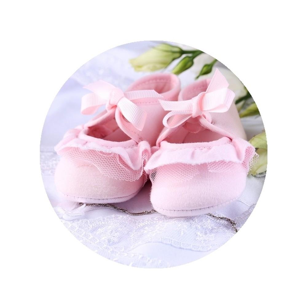 Oplatek-na-tort-Buciki-Rozowe-1-20cm blank